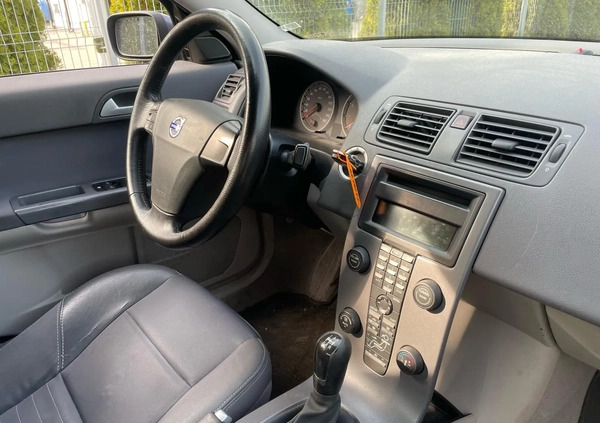 Volvo S40 cena 5999 przebieg: 237785, rok produkcji 2004 z Garwolin małe 92